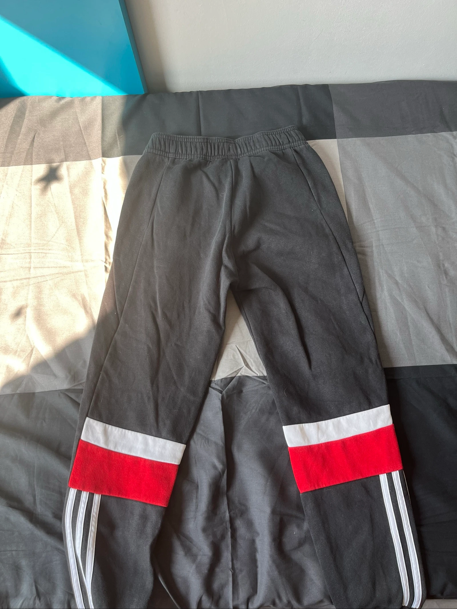 Lange Adidas-broeken - Maat 11-12 jaar - – photo 4